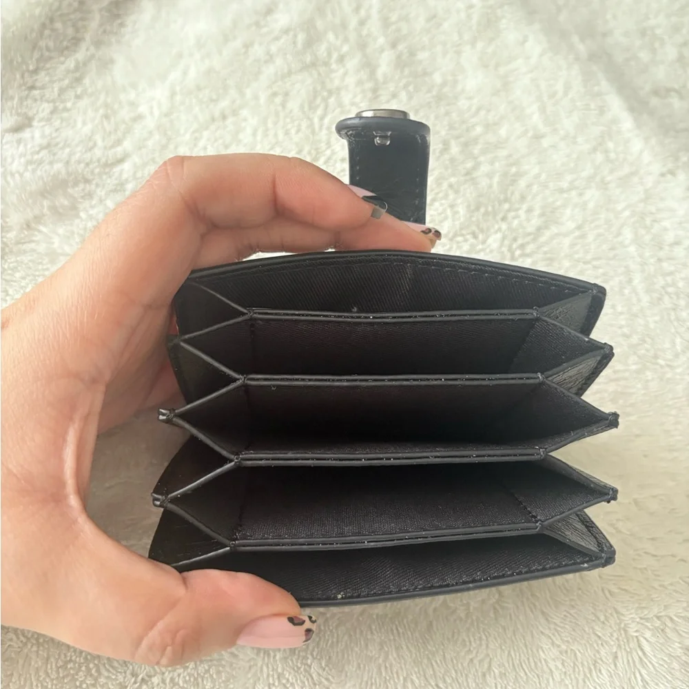 Steve Madden Quilted Black Card Holder